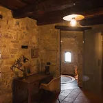 Castello Di Otel Rocca Cilento