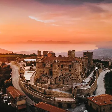 Castello Di Hotel 5*
