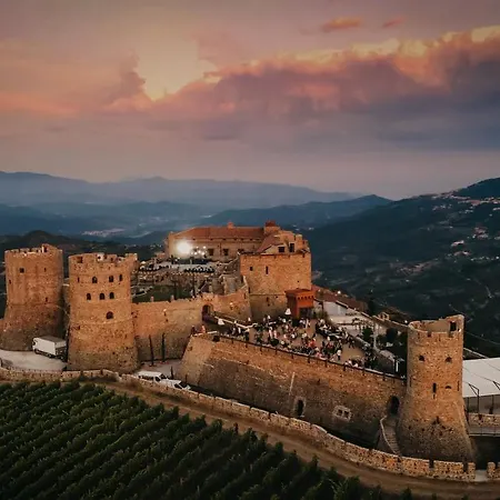 Castello Di 5* Rocca Cilento