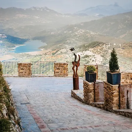 Castello Di Otel Rocca Cilento