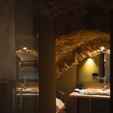 Castello Di Hotel 5*