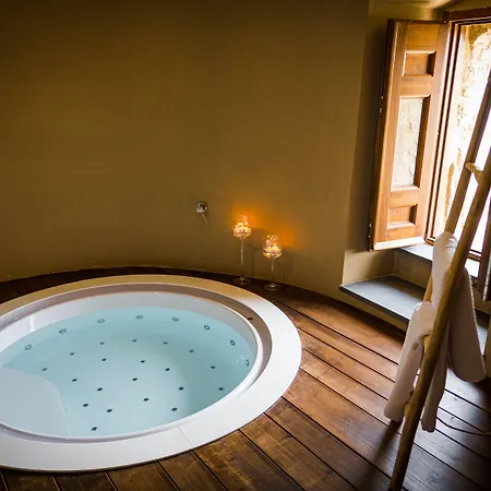 Castello Di Hotel
