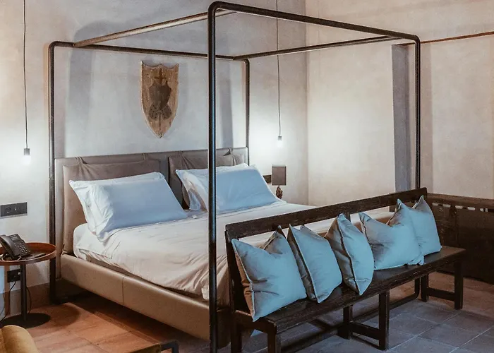 Castello Di Hotel 5*